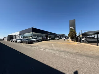 Prime Workshop Space to Let in Wilrogate Shopping Centre, Roodepoort