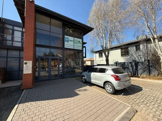 Office Space Available to Let - Willowvale Office Park, Ruimsig, Roodepoort