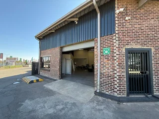 Prime Workshop Space to Let in Wilrogate Shopping Centre, Roodepoort