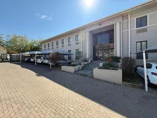 Prime Ground Floor Office Space to Let - Kingfisher Office Park, Meyersdal