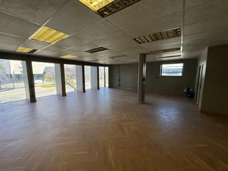 Prime Showroom and Office Space To Let - 22 Commerce Crescent, Kramerville