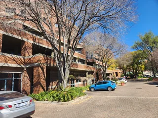 Office Space to Let – Sentinel House, Block D, Parktown, Johannesburg