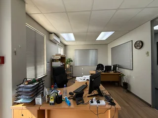 Prime Ground Floor Office Space to Let - Kingfisher Office Park, Meyersdal