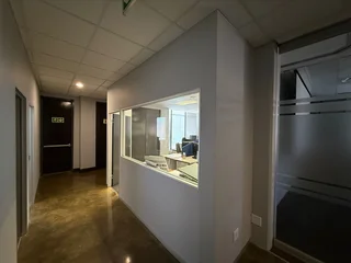 Modern Office Space to Let – Quadrum Office Park, Constantia Kloof, Roodepoort