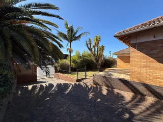 Commercial Property for Sale, 60 Hendrik Potgieter Road, Florida North