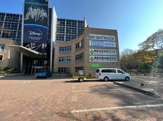 Flexi Suite to Rent - 165 West Street, Sandton