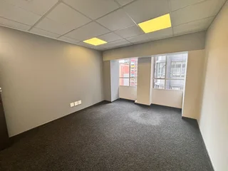 Office Space To Let – Unit N305, Nzunza House, 28 Melle Street, Braamfontein
