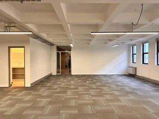 141m² Office To Rent in Foreshore Cape Town - no load-shedding zone