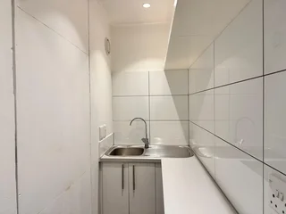 141m² Office To Rent in Foreshore Cape Town - no load-shedding zone