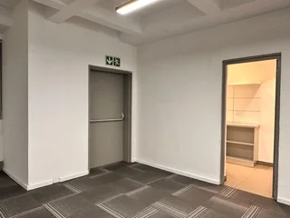 141m² Office To Rent in Foreshore Cape Town - no load-shedding zone