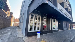 Retail Space to Let - 85 Iris Road, Norwood, Johannesburg