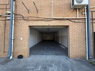 Storage Unit to Let in Ruimsig Centre, Amorosa, Roodepoort