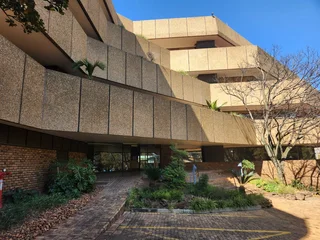 Office Building to Let - 10 Queen Street, Parktown