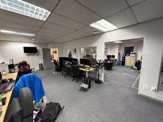 LORDS OFFICE ESTATES | WEST AVENUE | DIE HOEWES | CENTURION