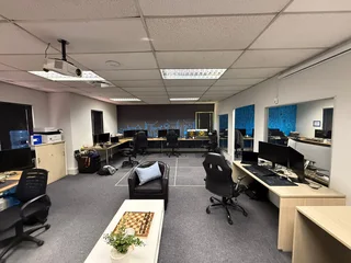 LORDS OFFICE ESTATES | WEST AVENUE | DIE HOEWES | CENTURION