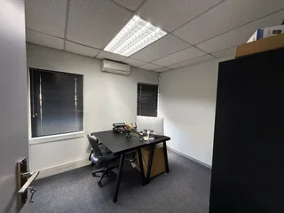 LORDS OFFICE ESTATES | WEST AVENUE | DIE HOEWES | CENTURION