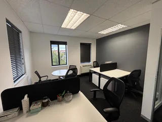 First Floor Office Space to Let – Lumley House, 177 Jan Smuts Avenue, Rosebank