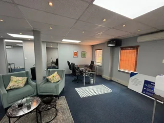 LORDS OFFICE ESTATES | WEST AVENUE | DIE HOEWES | CENTURION