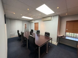 LORDS OFFICE ESTATES | WEST AVENUE | DIE HOEWES | CENTURION