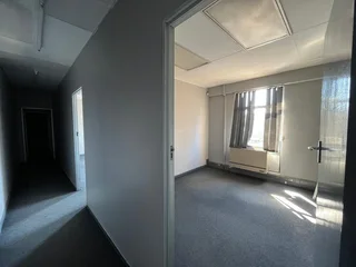 Prime Office Space to Let - Eden Plaza, 18 Van Riebeeck Avenue, Edenvale