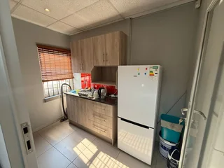 LORDS OFFICE ESTATES | WEST AVENUE | DIE HOEWES | CENTURION