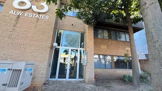 Office Space/ Medical Suites Available to Let at 81 iris Road, Norwood, Johannesburg