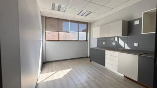 Office Space/ Medical Suites Available to Let at 81 iris Road, Norwood, Johannesburg