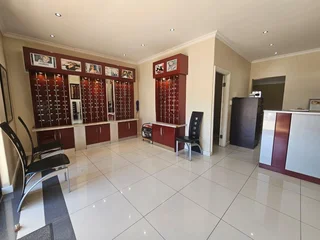 KOEBERG ROAD | COMMERCIAL BUILDING TO RENT | BROOKLYN | 65m²