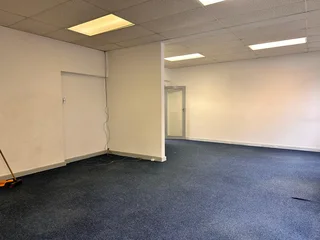 47 ON STRAND - OFFICE SPACE TO RENT - CAPE TOWN, CBD - 64m²