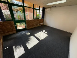 Office Space to Let - Halfway Gardens Office Park, Midrand