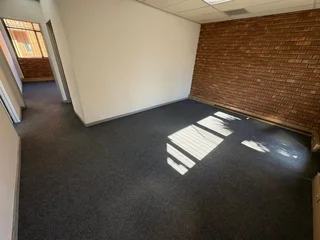 Office Space to Let - Halfway Gardens Office Park, Midrand