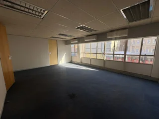 Prime Office Space To Let – Nzunza House, 28 Melle Street, Braamfontein