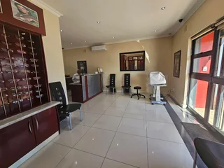 KOEBERG ROAD | COMMERCIAL BUILDING TO RENT | BROOKLYN | 65m²
