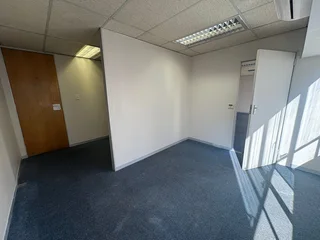 Prime Office Space To Let – Nzunza House, 28 Melle Street, Braamfontein