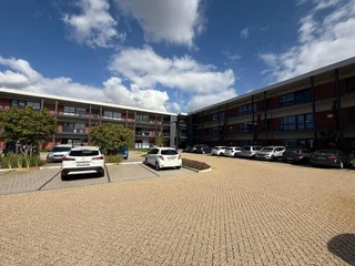 Cedar Square | Office To Rent | Sandown | 450m²