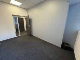 Prime Office Space To Let – Nzunza House, 28 Melle Street, Braamfontein