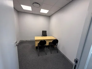 CEDAR SQUARE | OFFICE TO RENT | SANDOWN | 450m²