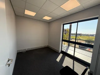 CEDAR SQUARE | OFFICE TO RENT | SANDOWN | 450m²