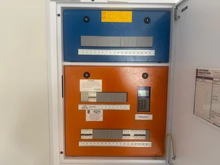 SANDOWN SQUARE BUSINESS PARK | OFFICE TO RENT | BLOUBERG |92m²