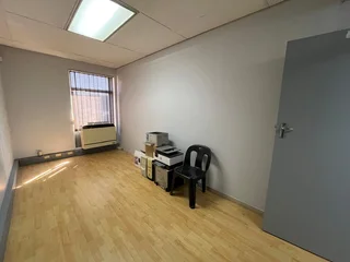 Office to Let in Eden Plaza, 18 Van Riebeeck Avenue, Edenvale