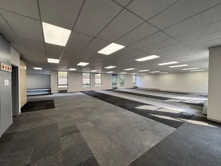 Commercial Building to Let - 7 Arnold Crescent, Rosebank, Johannesburg