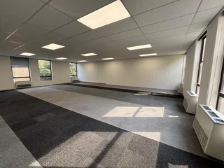 Commercial Building to Let - 7 Arnold Crescent, Rosebank, Johannesburg