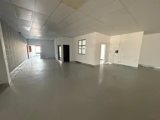 PARKLANDS LIFESTYLE CENTRE | RETAIL SPACE TO LET IN PARKLANDS | 310m²