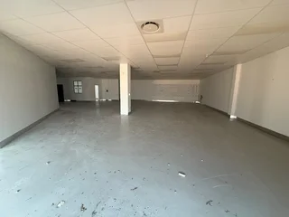 PARKLANDS LIFESTYLE CENTRE | RETAIL SPACE TO LET IN PARKLANDS | 310m²