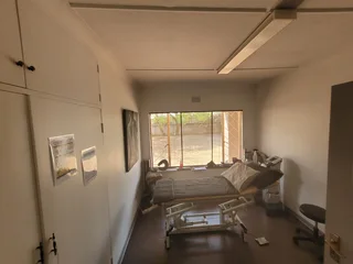 Commercial Property for Sale - 91 Monument Road, Glen Marais