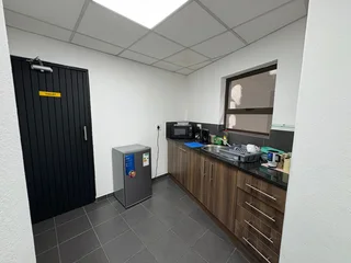 Prime Office Space to Let - 19 Shaw Road, Blairgowrie, Randburg