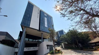 Menlyn Corner | Frikkie De Beer Street | Menlyn