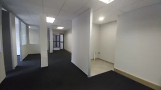 Ready to move in office to let in Boardwalk Office Park, Faerie Glen