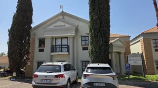 The Greens Office Park| Charles de Gaulle Crescent| Highveld