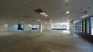 MENLYN CORNER | FRIKKIE DE BEER STREET | MENLYN